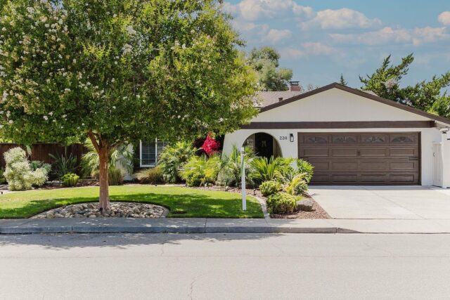 220 Yosemite Dr Livermore — Bay Area real estate